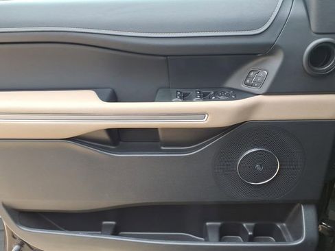 Used 2024 Ford Expedition Max Limited image 18