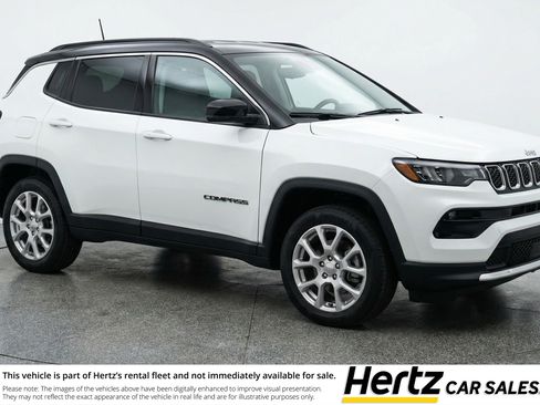 Used 2025 Jeep Compass Limited image 1