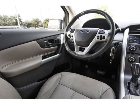 Used 2013 Ford Edge SEL image 11