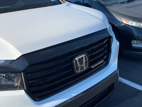 Used 2024 Honda Passport Black Edition image 7