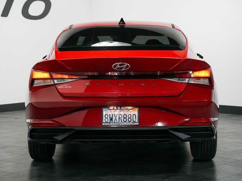 Used 2021 Hyundai Elantra SEL w/ Convenience Package FWD image 5
