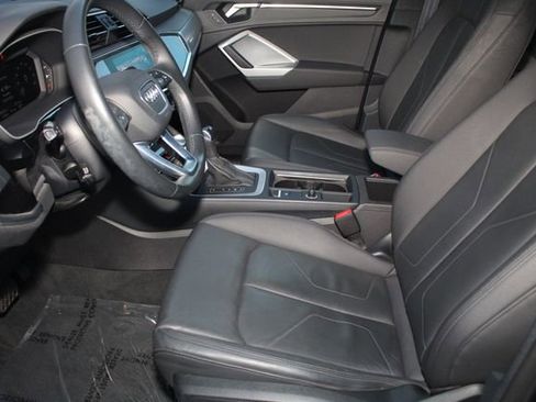 Used 2022 Audi Q3 2.0T Premium image 21