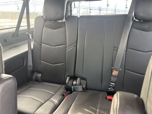 Used 2019 Cadillac Escalade ESV Luxury image 36