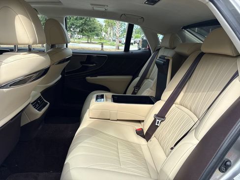 Used 2018 Lexus LS 500 w/ Interior Upgrade Package RWD image 23