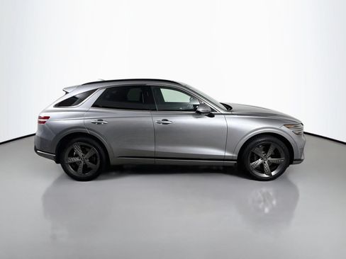 Used 2023 Genesis GV70 2.5T w/ Sport Prestige Package AWD/4WD image 8