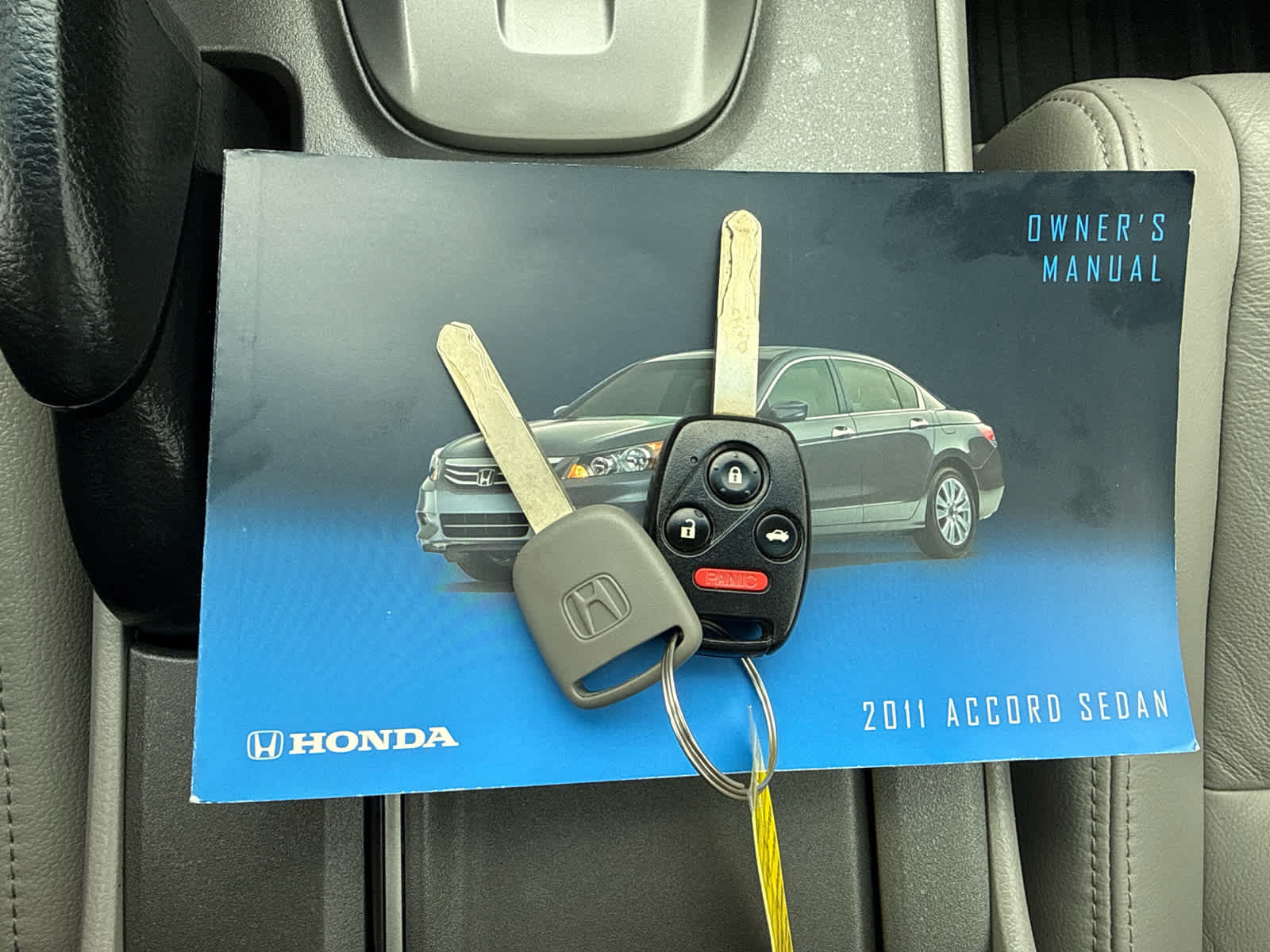Used 2011 Honda Accord EX-L image 25