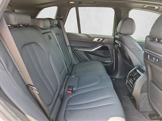 Used 2021 BMW X5 xDrive40i w/ Premium Package 2 AWD/4WD image 21