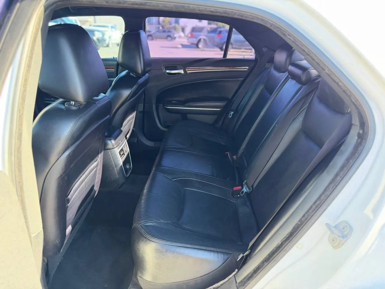 Used 2012 Chrysler 300 Limited RWD image 26