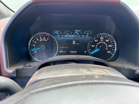 Used 2018 Ford F150 Platinum w/ Equipment Group 701A Luxury AWD/4WD image 7