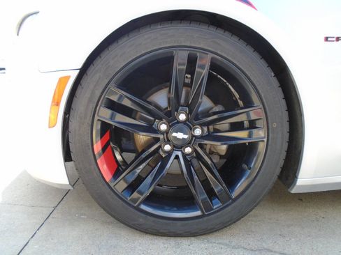 Used 2018 Chevrolet Camaro LT w/ Redline Edition RWD image 29