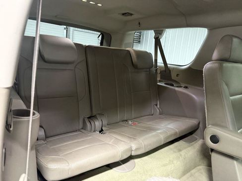 Used 2015 Chevrolet Suburban LTZ AWD/4WD image 36