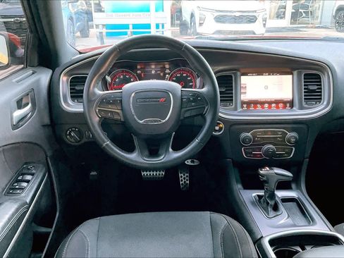 Used 2019 Dodge Charger SXT image 7