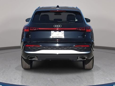 Used 2025 Audi Q5 Premium w/ Convenience Package AWD/4WD image 4