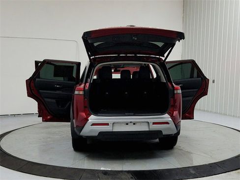 Used 2024 Nissan Pathfinder SL w/ SL Premium Package image 14