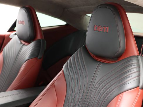 Used 2017 Aston Martin DB11 V12 RWD image 18