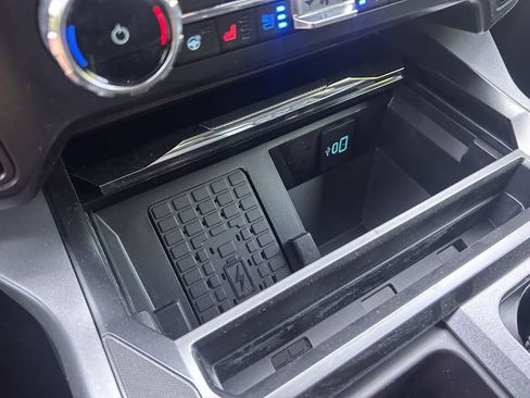 New 2026 Ford F250 Lariat w/ Black Appearance Package AWD/4WD image 38