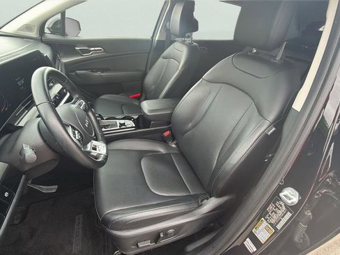 Used 2024 Kia Sportage EX image 19