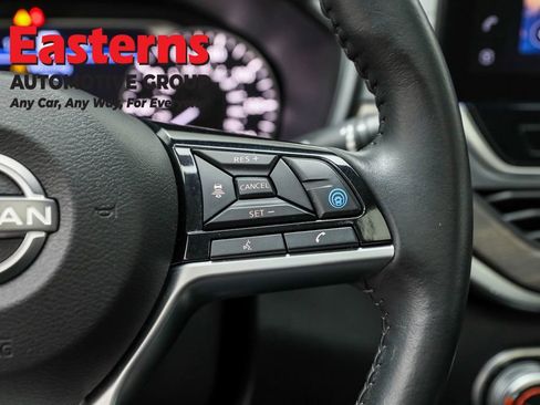 Used 2024 Nissan Altima 2.5 SV w/ SV Premium Package image 16