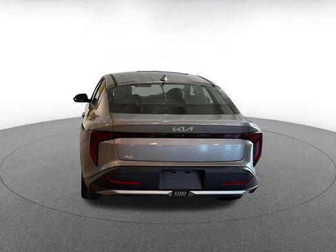Used 2025 Kia K4 LXS image 7