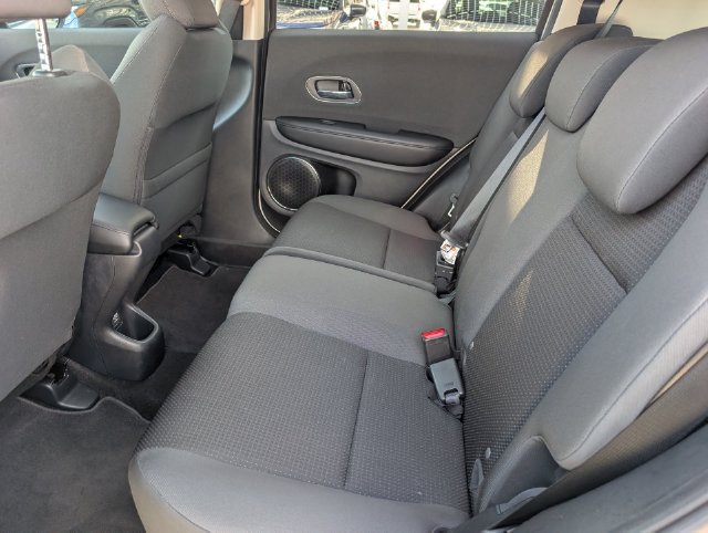 Used 2021 Honda HR-V EX image 27