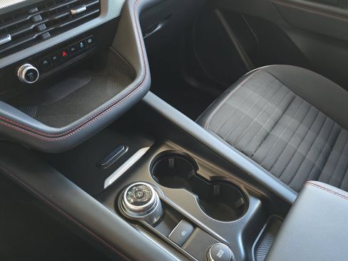 Used 2025 Ford Explorer ST-Line AWD/4WD image 28