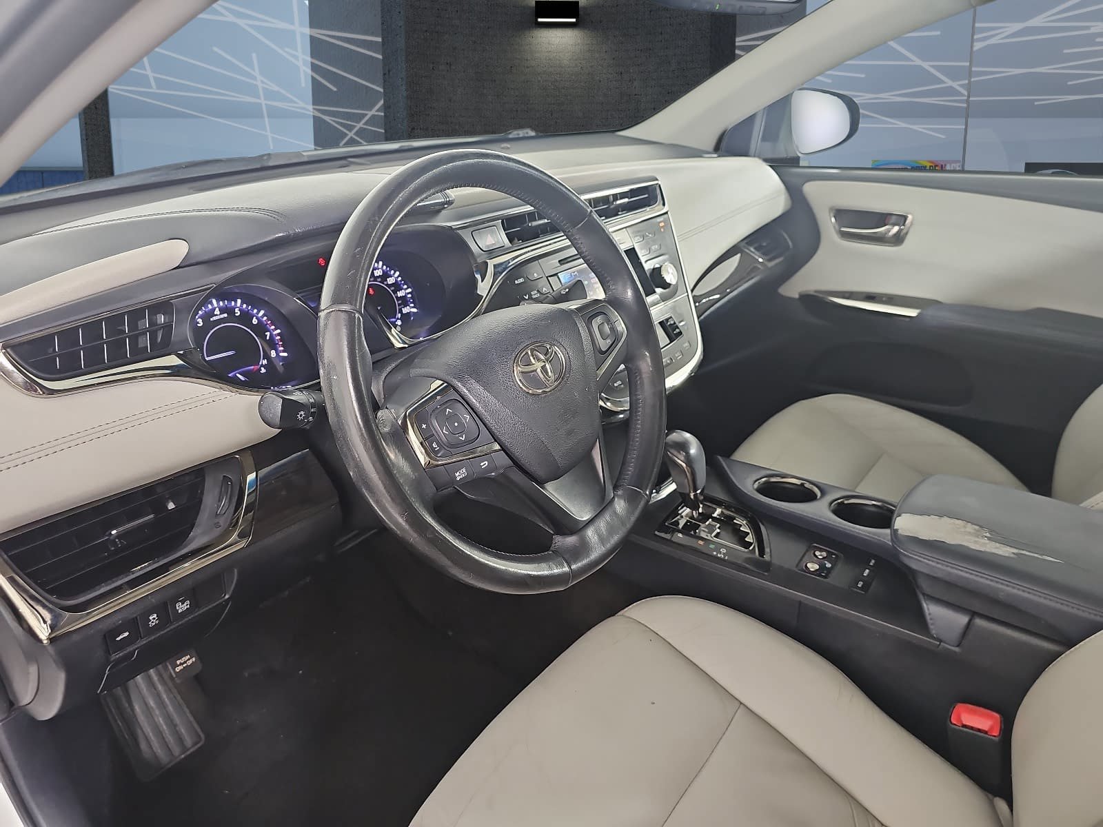 Used 2013 Toyota Avalon XLE Touring FWD image 13