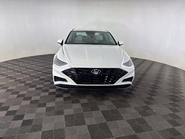 Used 2023 Hyundai Sonata SEL w/ Preferred Accessory Package FWD image 2
