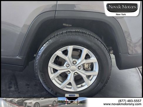 Used 2023 Jeep Grand Cherokee Limited image 8