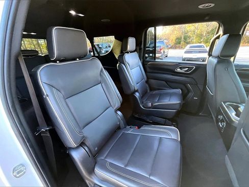 Certified 2023 Chevrolet Suburban Premier image 23