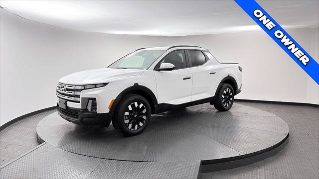 Used 2025 Hyundai Santa Cruz SEL FWD image 2