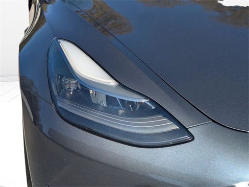 Used 2023 Tesla Model 3 Performance image 10