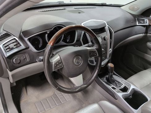 Used 2010 Cadillac SRX Luxury image 10