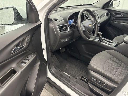 Used 2023 Chevrolet Equinox LT w/ LPO, Floor Liner Package image 11