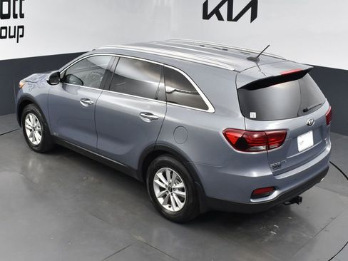 Used 2020 Kia Sorento LX w/ LX I4 Convenience Package AWD/4WD image 12