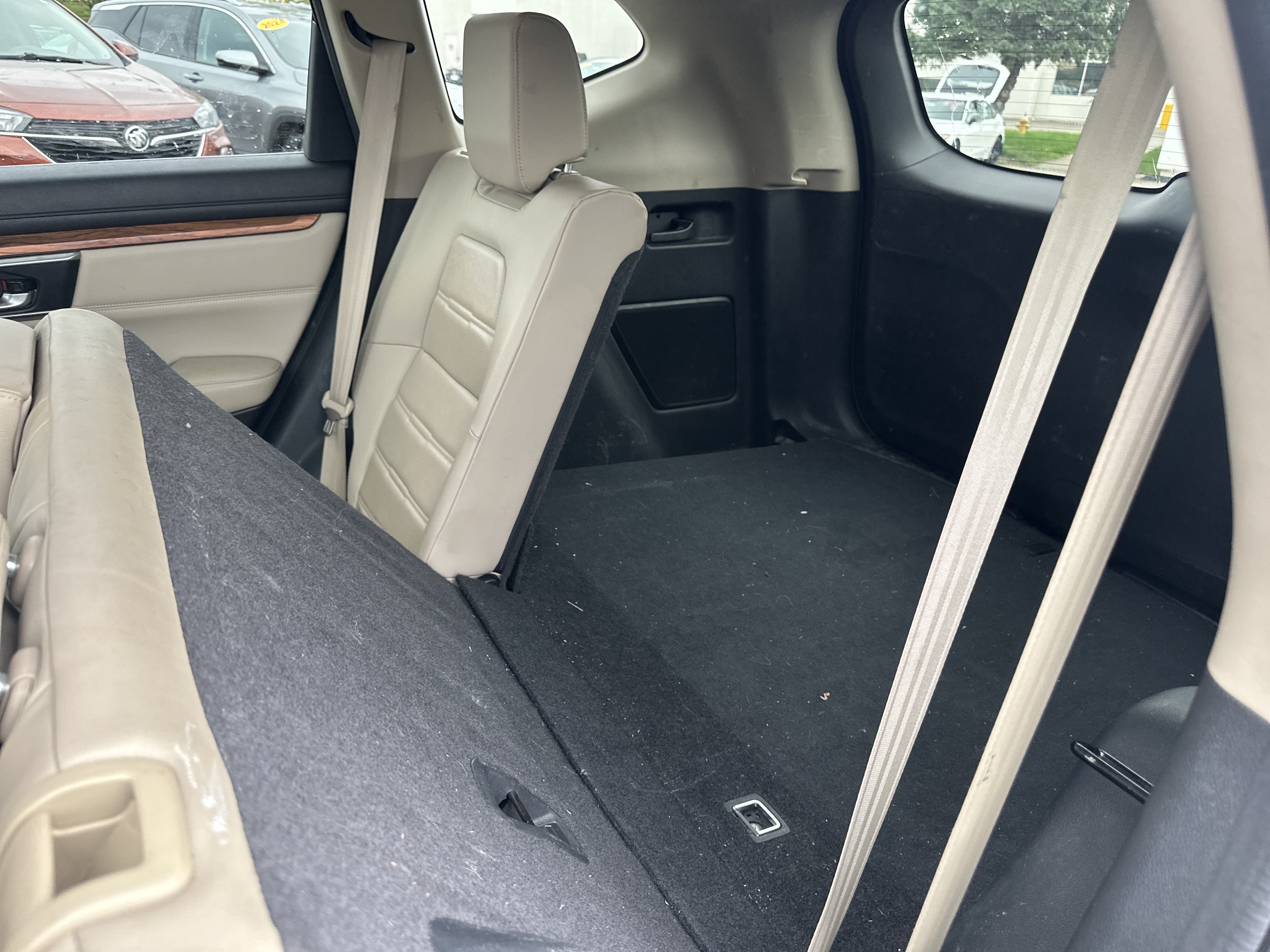 Used 2018 Honda CR-V Touring image 16