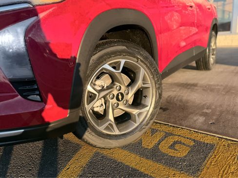 New 2026 Chevrolet Trax LT w/ Driver Confidence Package image 14