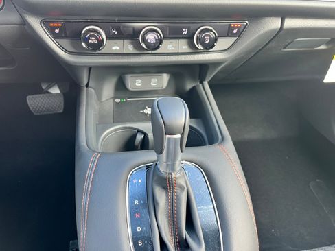 New 2026 Honda HR-V Sport image 9