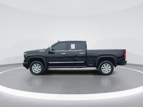 Used 2024 Chevrolet Silverado 2500 High Country AWD/4WD image 5