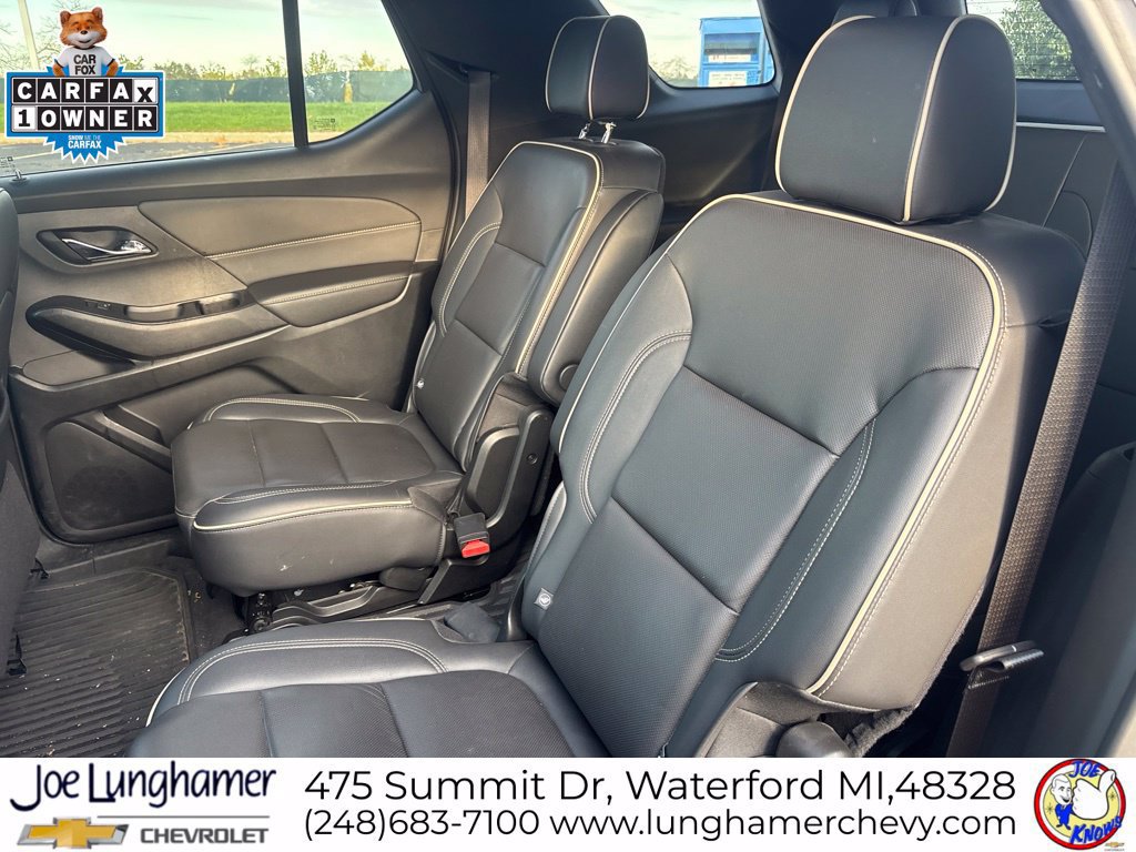 Used 2023 Chevrolet Traverse Premier w/ Redline Edition FWD image 12