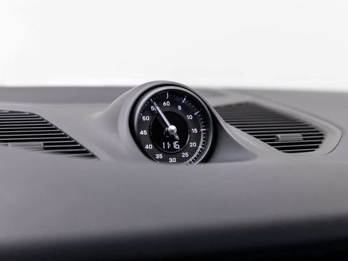 Used 2024 Porsche Cayenne S image 35