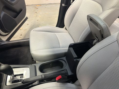 Used 2016 Subaru Forester 2.5i Premium w/ All-Weather Package image 18