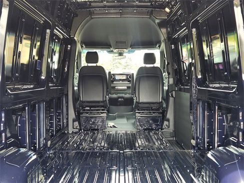 New 2025 Mercedes-Benz Sprinter 2500 image 14