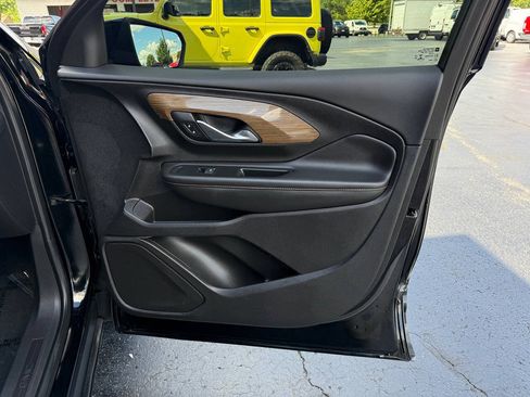 Used 2019 GMC Terrain SLE w/ Driver Convenience Package FWD image 24