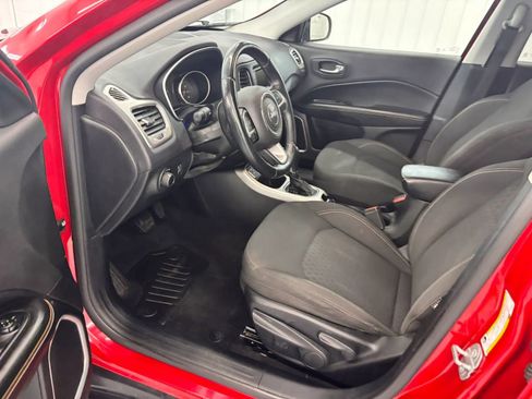 Used 2018 Jeep Compass Sport w/ Cold Weather Group FWD image 54