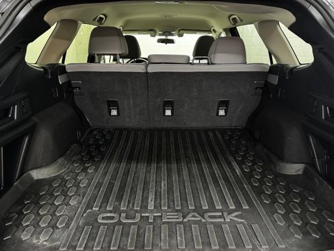 Used 2022 Subaru Outback Premium AWD/4WD image 34