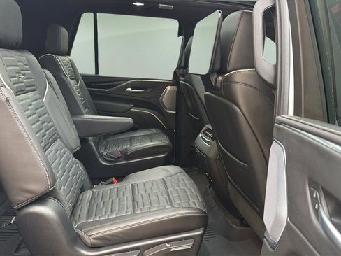 Used 2023 Cadillac Escalade V image 21