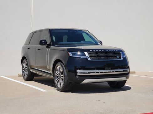 New 2026 Land Rover Range Rover SE image 2