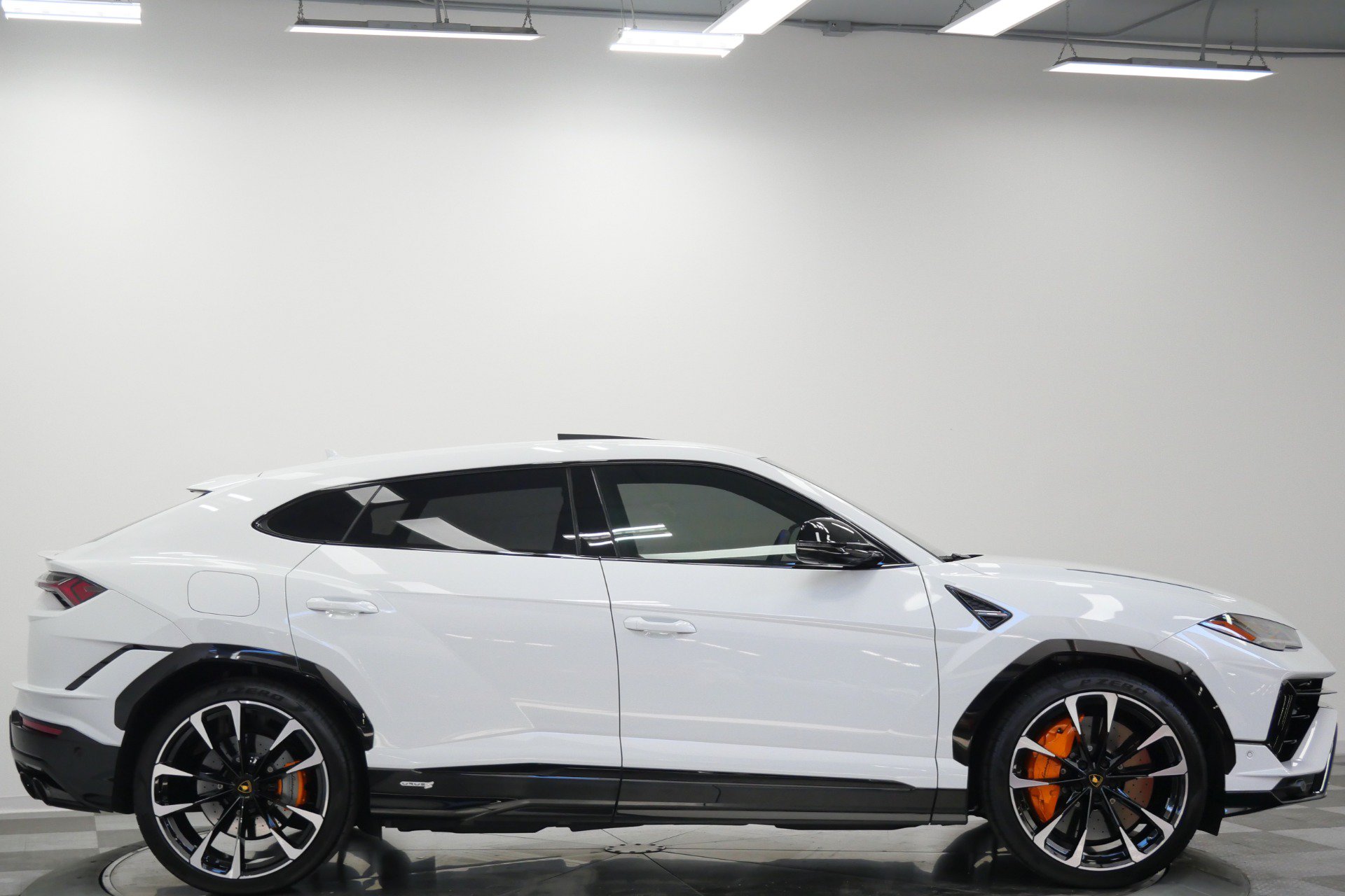 Used 2023 Lamborghini Urus S AWD/4WD image 59