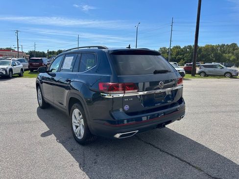 Used 2023 Volkswagen Atlas SE AWD/4WD image 3