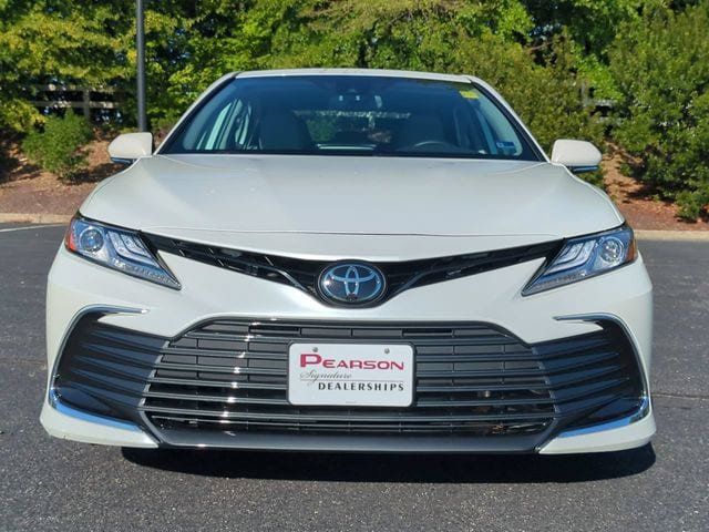 Used 2022 Toyota Camry XLE FWD image 9
